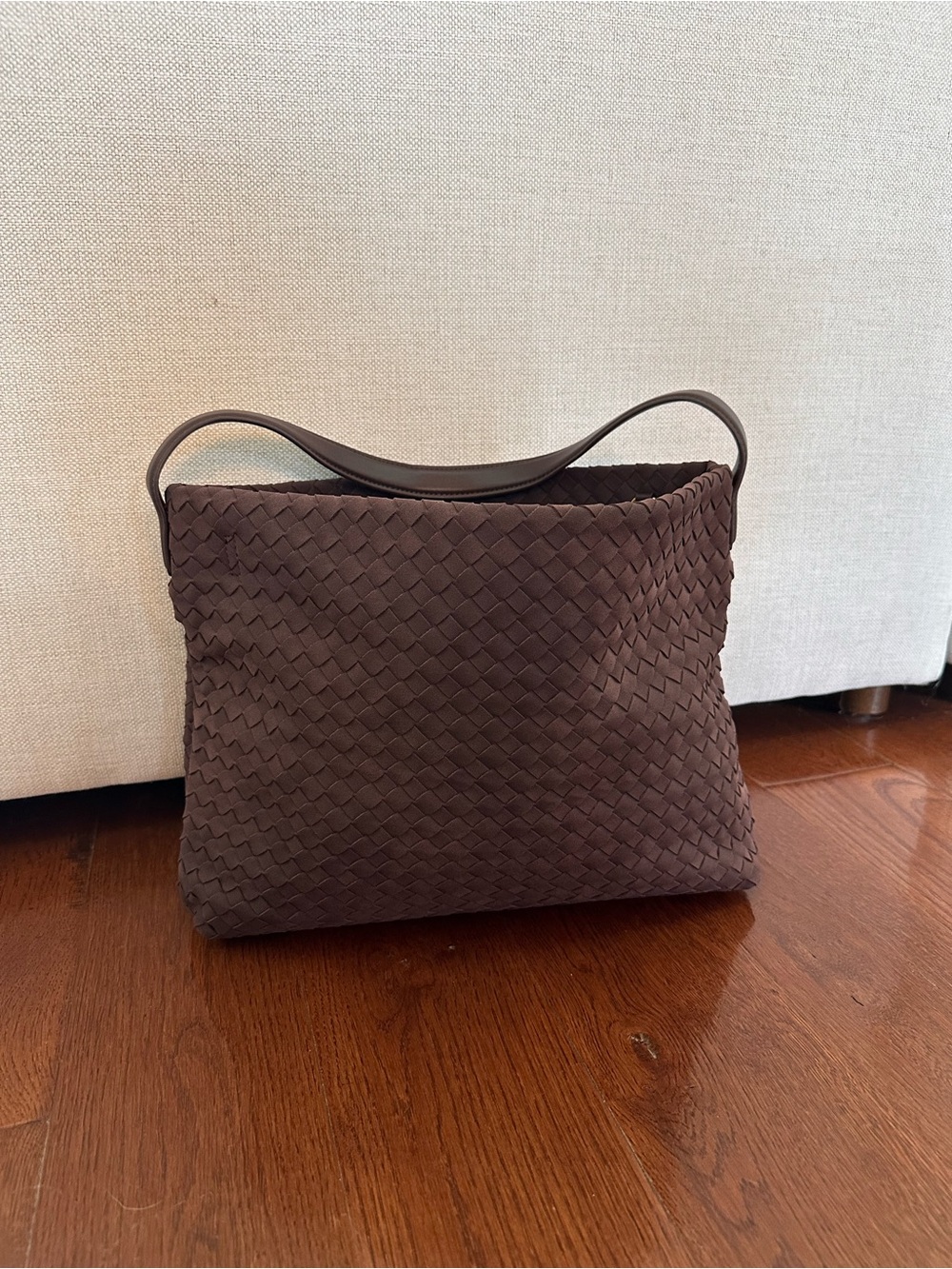Woven Shoulder Bag in Dark Brown